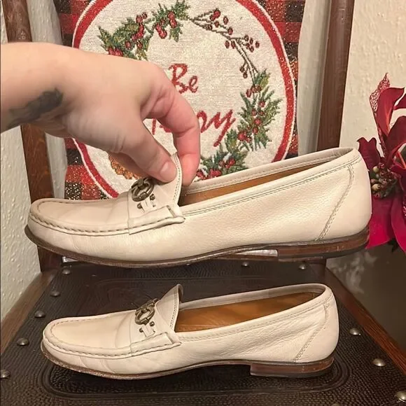 Vintage Salvatore Ferragamo 4A Narrow Beige Women's Loafers - Picture 7 of 12